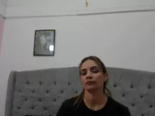 Valesska's Live Sex Cam Show