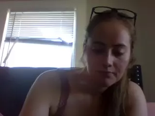 justpeachy3's Live Sex Cam Show