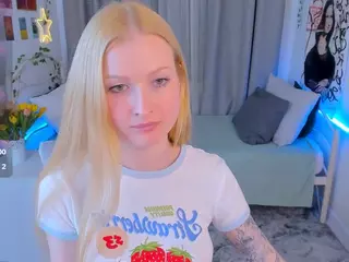 lalypeach's Live Sex Cam Show