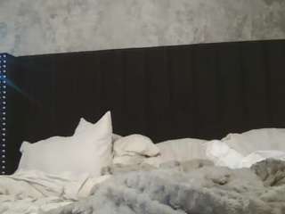 Kurrencyxx live webcam show