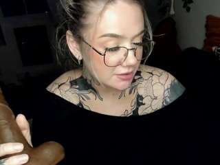 lovelyclaire Live Webcam on {site_name}