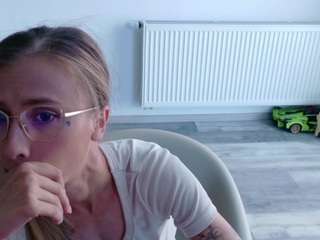 Deidi live webcam show