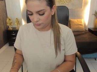Fabiana BIG BOOBS live cam preview