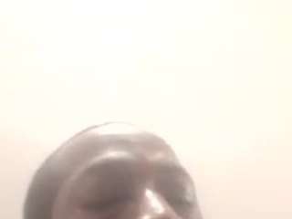 slimsofashut200 webcam