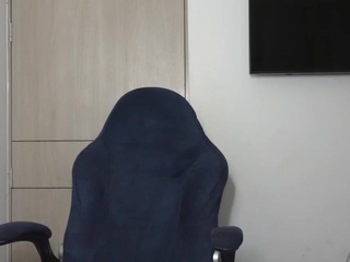 Live webcam model mia-hott on Soda Cams