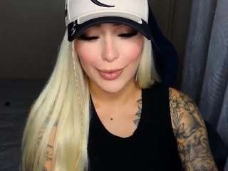 mia-hott
