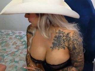 mia-hott