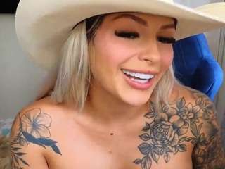 mia-hott