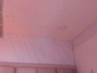 le modèle dapnhe est en webcam porno dans un show sur le site camsoda, il possède les tags suivants: anal,lush,young adult,toys,teen (18+),spank,sexy,pussy,orgasm,no smoking,no drinking,ass,naked,natural,lovense,cute,black hair,blowjob,huge tits,cum