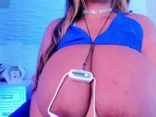 dapnhe's Live Sex Cam Show