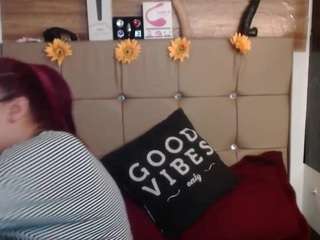 peach-moore live cam profile