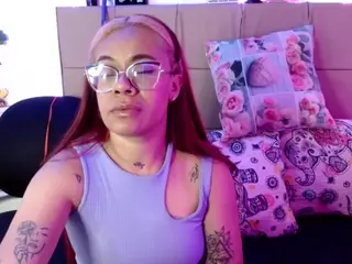 peach-moore's Live Sex Cam Show