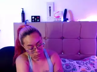 peach-moore's Live Sex Cam Show