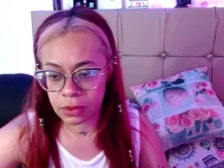 peach-moore's Live Sex Cam Show