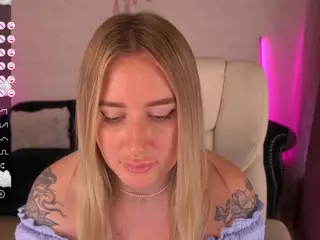 arolinanight's Live Sex Cam Show