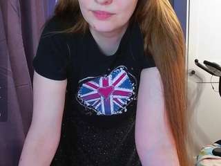 ladyinari Live Webcam on CamSoda