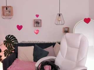 Image 1 of celestee1, female webcam model,  years old, on live webcam