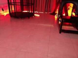 arianna-smith Live Webcam on CamSoda