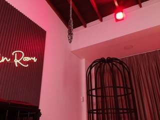 arianna-smith from CamSoda is Freechat