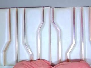shanalawless live webcam show