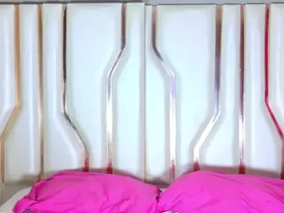 shanalawless's Live Sex Cam Show