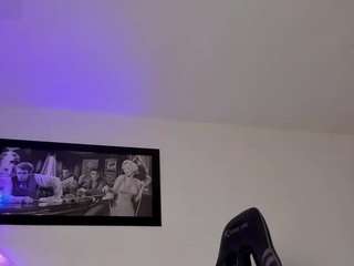 Adri Rogers live webcam show