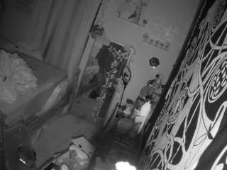 voyeurcam-hornyhostel-03