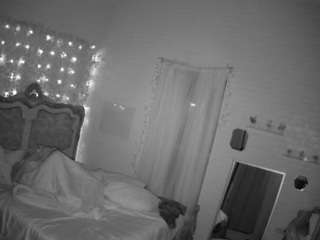 voyeurcam-hornyhostel-03