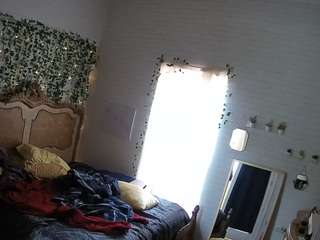voyeurcam-hornyhostel-03