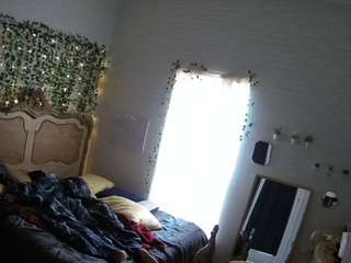 voyeurcam-hornyhostel-03