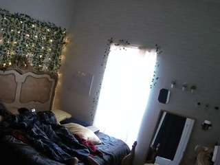 voyeurcam-hornyhostel-03