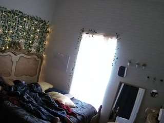 voyeurcam-hornyhostel-03