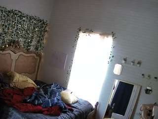 voyeurcam-hornyhostel-03