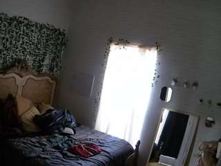 voyeurcam hornyhostel 03