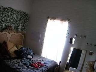voyeurcam-hornyhostel-03