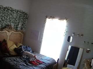 voyeurcam-hornyhostel-03