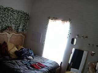 voyeurcam-hornyhostel-03