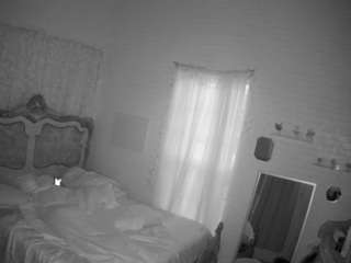 voyeurcam-hornyhostel-03