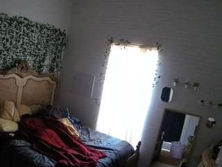 voyeurcam hornyhostel 03