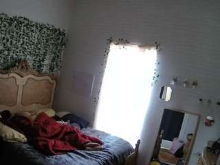 voyeurcam-hornyhostel-03