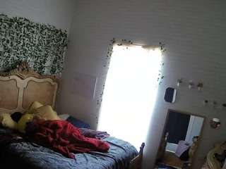 voyeurcam hornyhostel 03