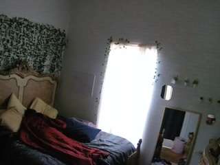 voyeurcam-hornyhostel-03