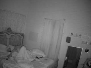 voyeurcam-hornyhostel-03