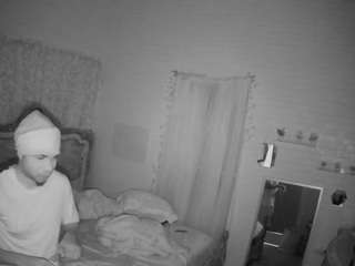 voyeurcam-hornyhostel-03