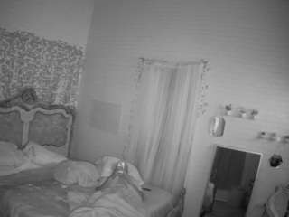 voyeurcam-hornyhostel-03 camsoda