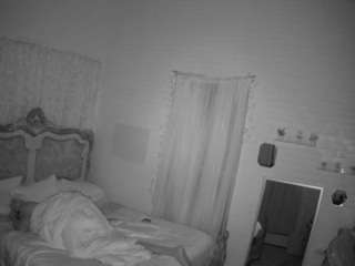 voyeurcam-hornyhostel-03