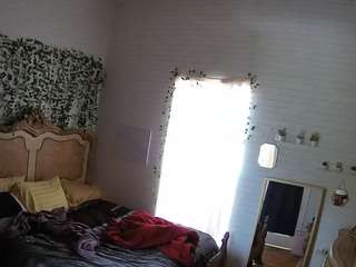 voyeurcam-hornyhostel-03
