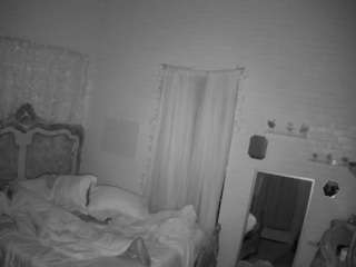 voyeurcam-hornyhostel-03