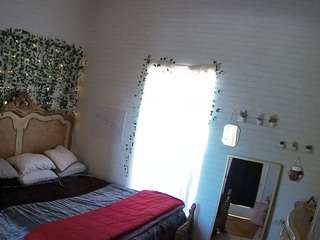 voyeurcam-hornyhostel-03