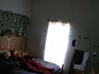 voyeurcam-hornyhostel-03